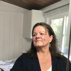 Meet your Posher, Charlene